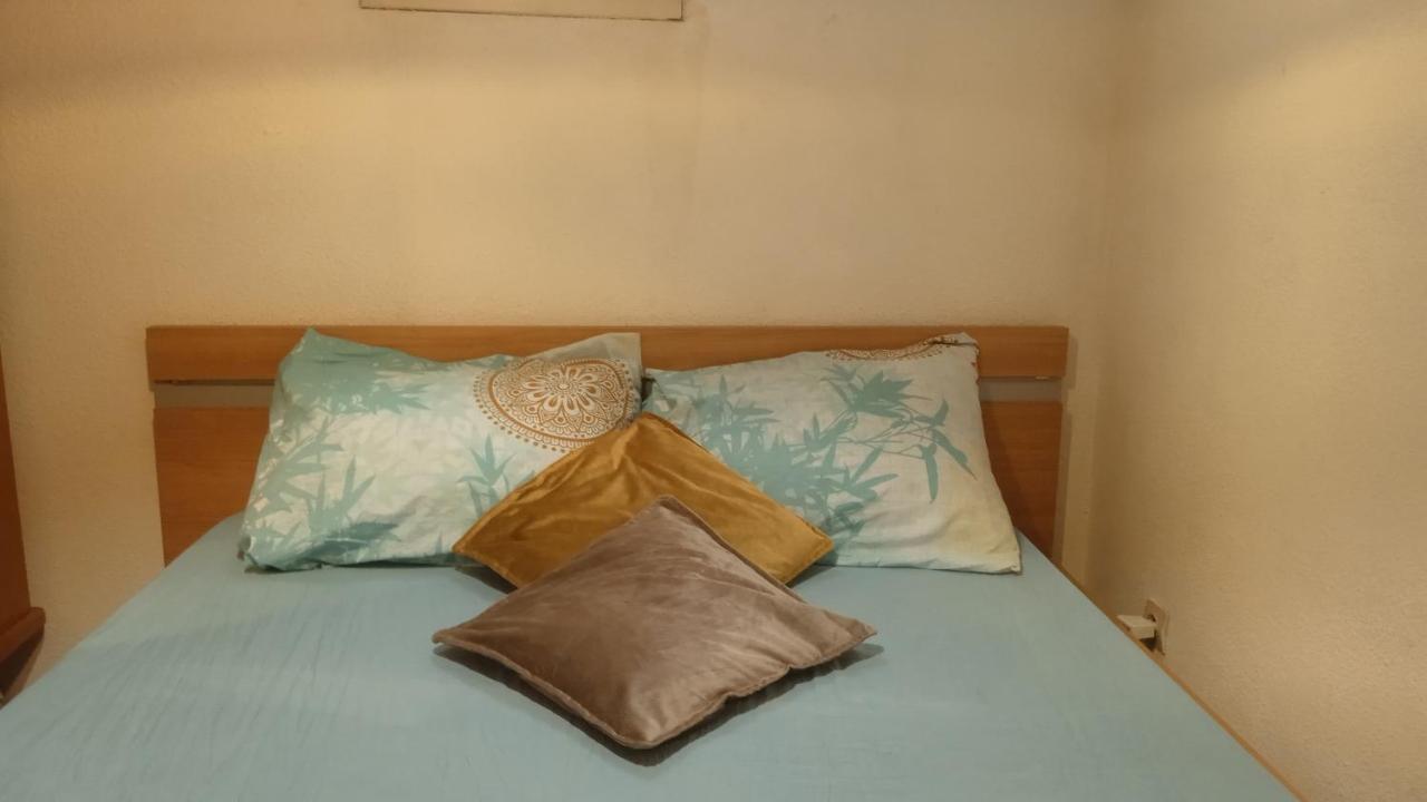 ארל Chambre D'Hote Au Centre Ville מראה חיצוני תמונה